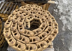 Tracks for heavy equipment