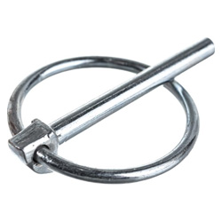 Retainer for heavy equipment