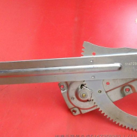Glass 5147250202 BEIBEN TRUCK PARTS